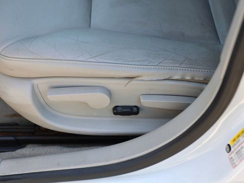 Used 2010 Chevrolet Impala LT w/ Luxury Edition Package FWD image 16