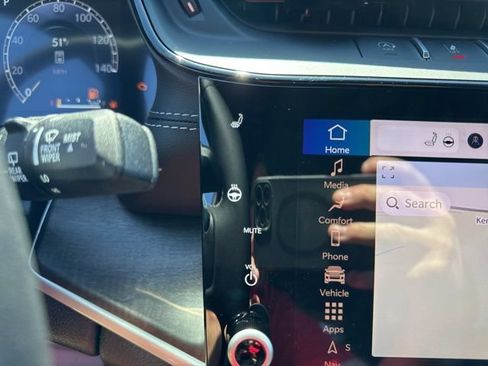 New 2026 Jeep Grand Cherokee Altitude AWD/4WD image 42