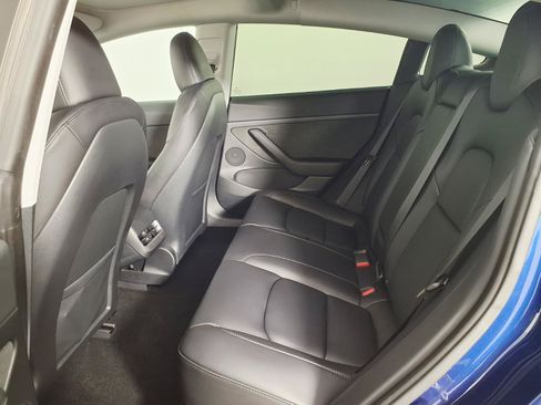 Used 2023 Tesla Model 3 Standard Range RWD image 13