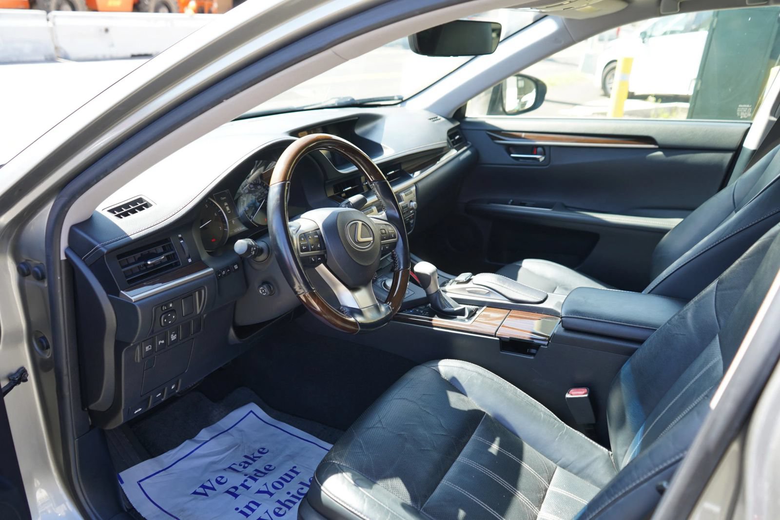 Used 2016 Lexus ES 350 FWD image 9