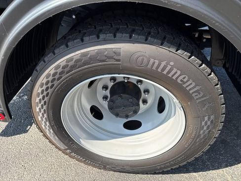New 2026 Ford F550 4x4 Regular Cab Super Duty image 15