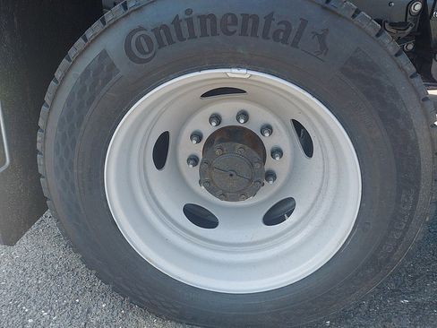 New 2026 Ford F550 4x4 Regular Cab Super Duty image 28