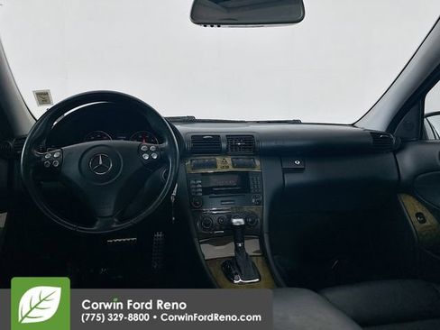 Used 2007 Mercedes-Benz C 230 Sedan image 20