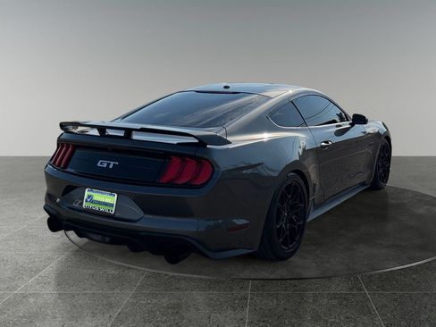 Used 2019 Ford Mustang GT RWD image 9