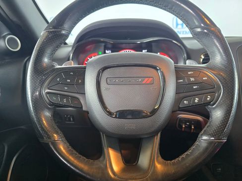 Used 2019 Dodge Durango R/T w/ Technology Group AWD/4WD image 44