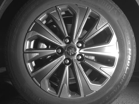 Used 2024 Buick Envision Preferred image 12