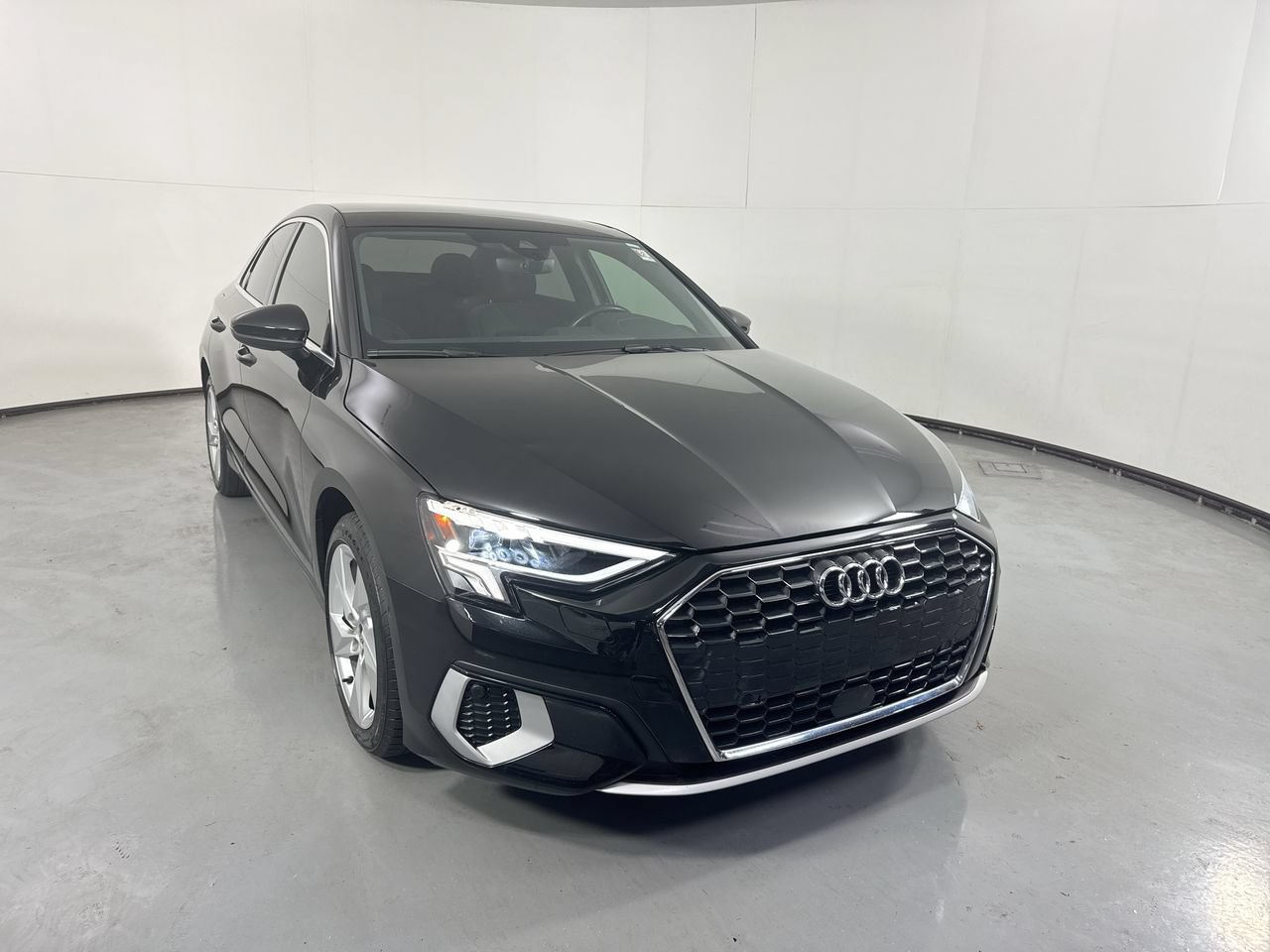 Used 2023 Audi A3 2.0T Premium w/ Convenience Package FWD image 3