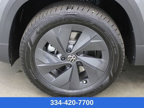 New 2026 Volkswagen Taos S image 24