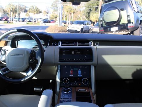Used 2022 Land Rover Range Rover Westminster Edition image 29