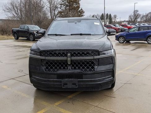 Used 2025 Lincoln Navigator Reserve w/ Jet Appearance Package image 8