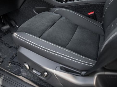 New 2026 Volvo XC40 B5 Ultra w/ Protection Package Premier image 35