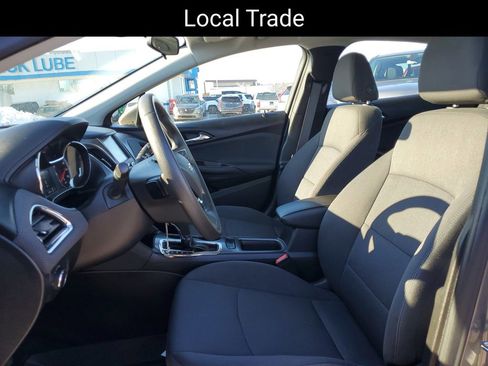 Used 2019 Chevrolet Cruze LT image 6