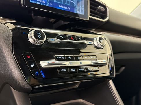 Used 2023 Ford Explorer Limited RWD image 19