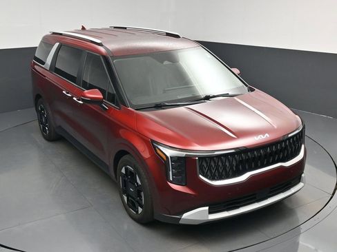 Certified 2025 Kia Carnival EX image 41