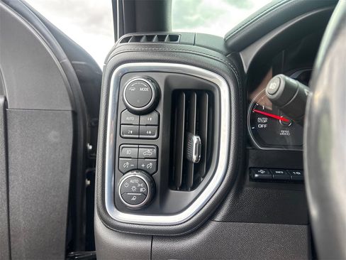 Used 2021 Chevrolet Silverado 1500 High Country w/ Technology Package image 22