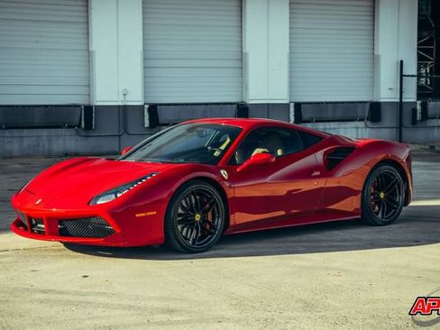 Used 2018 Ferrari 488 GTB image 72