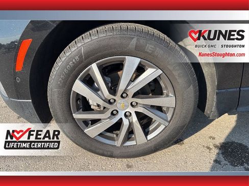 Used 2022 Chevrolet Equinox Premier AWD/4WD image 16