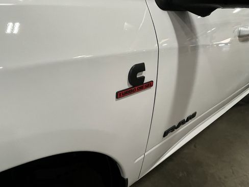 Certified 2026 RAM 3500 Laramie AWD/4WD image 10