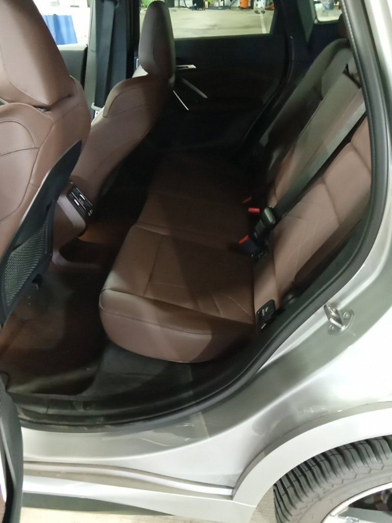 Used 2024 BMW X1 M35i w/ Shadowloine Package AWD/4WD image 10