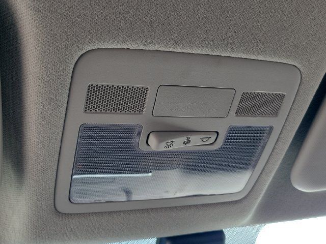New 2026 Hyundai Venue SE FWD image 17