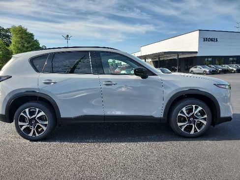 New 2026 MAZDA CX-5 Preferred AWD/4WD image 2