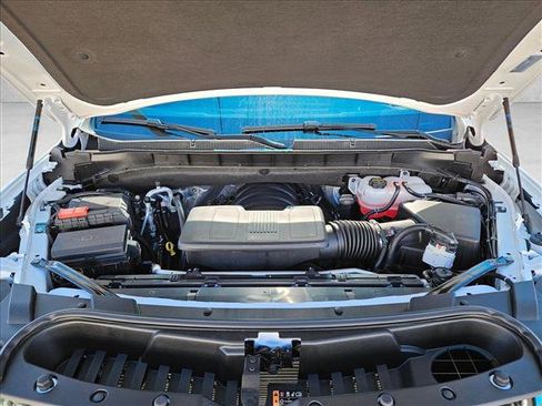 New 2026 Chevrolet Suburban RST image 18