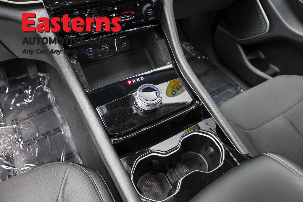 Used 2022 Jeep Grand Cherokee L Laredo w/ Luxury Tech Group I AWD/4WD image 14
