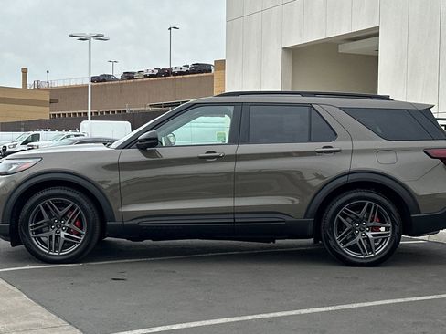 New 2026 Ford Explorer ST w/ Sun And Sound Package AWD/4WD image 6