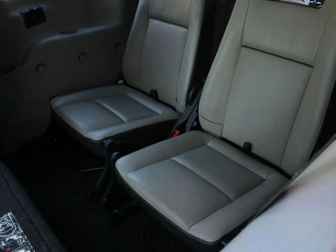 Used 2014 Ford Transit Connect Titanium FWD image 17