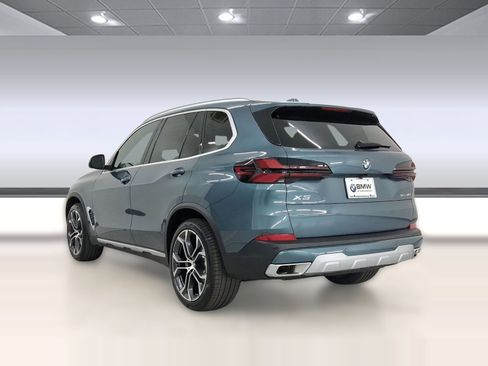 New 2026 BMW X5 sDrive40i w/ Climate Comfort Package image 3