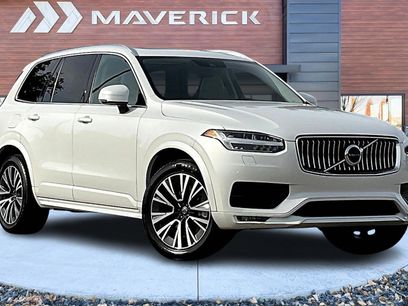 Used 2021 Volvo XC90 T5 Momentum w/ Climate Package