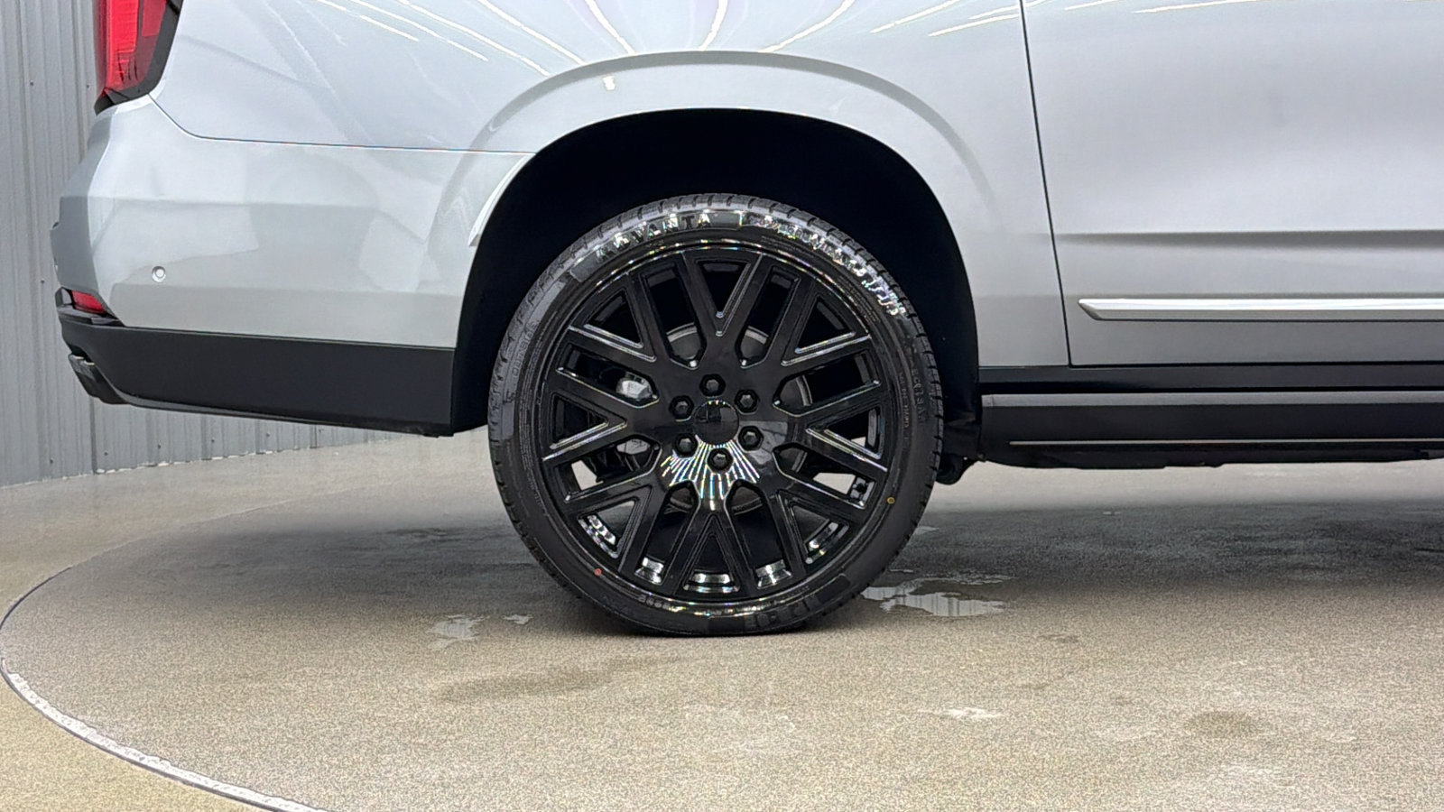 Used 2026 GMC Yukon XL Denali w/ Sun & Power Step Package AWD/4WD image 12