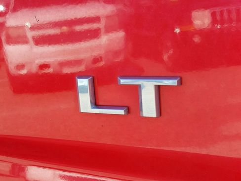 Used 2022 Chevrolet Silverado 2500 LT w/ Convenience Package image 9