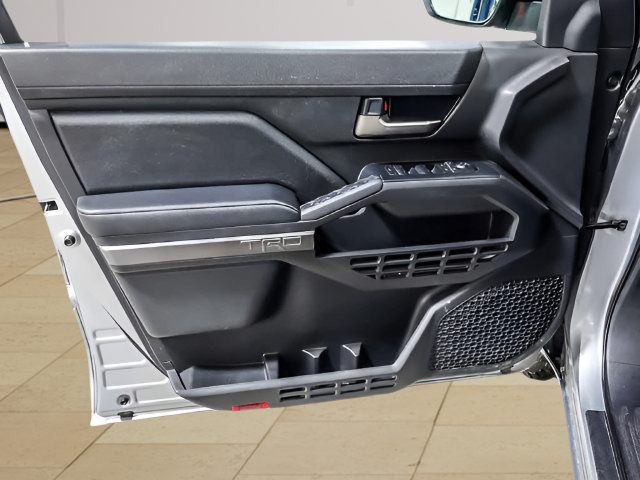 Certified 2025 Toyota Tacoma TRD Off-Road AWD/4WD image 23