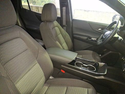 Used 2025 Chevrolet Equinox LT image 12