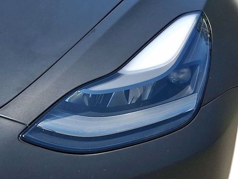 Used 2022 Tesla Model 3 Performance AWD/4WD image 7