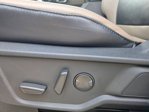 Used 2023 Ford Bronco Wildtrak image 13