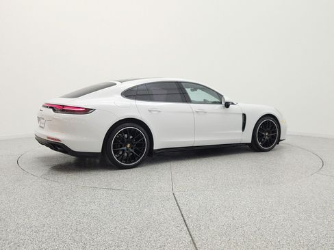 Used 2023 Porsche Panamera image 5