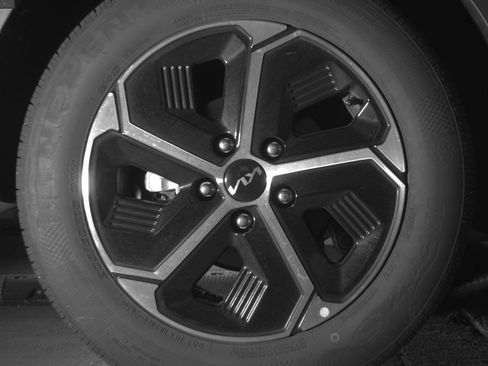 Used 2026 Kia Niro LX FWD image 18