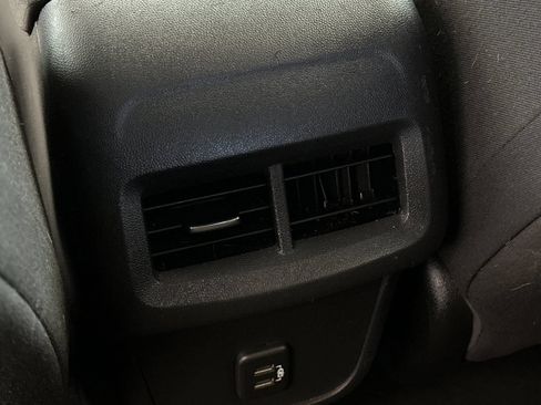 Used 2021 Chevrolet Equinox LS w/ LS Convenience Package FWD image 15