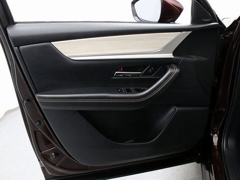 Used 2024 MAZDA CX-90 Plug-In Hybrid w/ Premium Pkg image 24