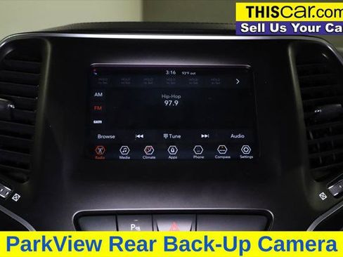 Used 2019 Jeep Cherokee Latitude Plus FWD image 19