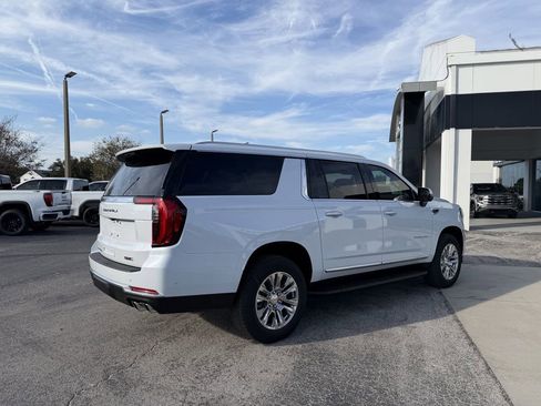 New 2026 GMC Yukon XL Denali w/ LPO, Floor Liner Package RWD image 4