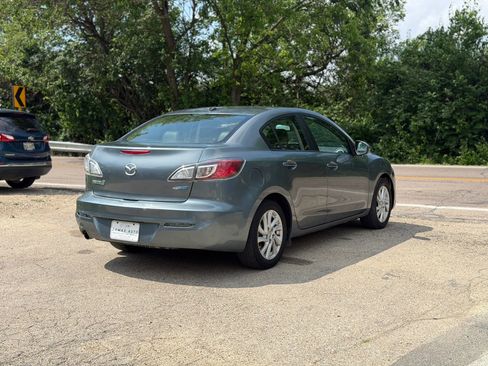 Used 2012 MAZDA MAZDA3 i Grand Touring w/ Tech Pkg FWD image 11