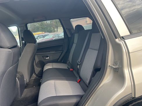 Used 2009 Jeep Grand Cherokee Laredo w/ Trailer Tow Group image 7