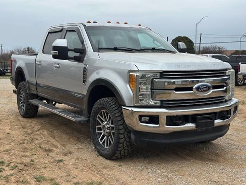 Used 2017 Ford F350 Lariat w/ Lariat Value Package image 7