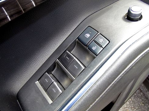 Used 2022 Toyota Highlander Platinum image 14