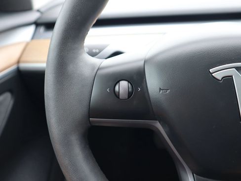 Used 2019 Tesla Model 3 Standard Range Plus RWD image 16