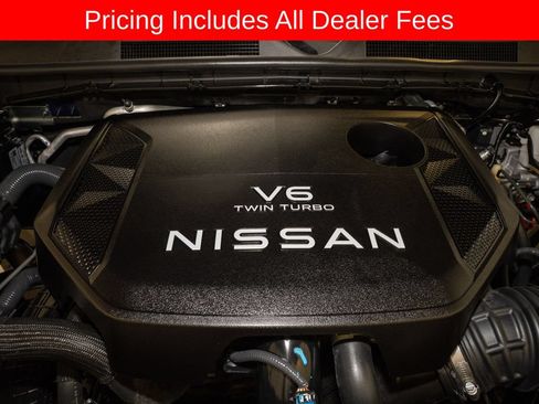 Certified 2025 Nissan Armada SL w/ Captain's Chari Seat Package AWD/4WD image 15