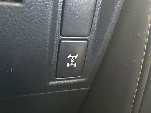 Used 2014 Lexus GX 460 w/ Premium Package image 40